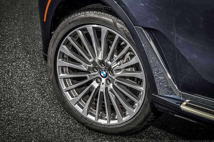 2019 BMW X7 xDrive40i review, test drive